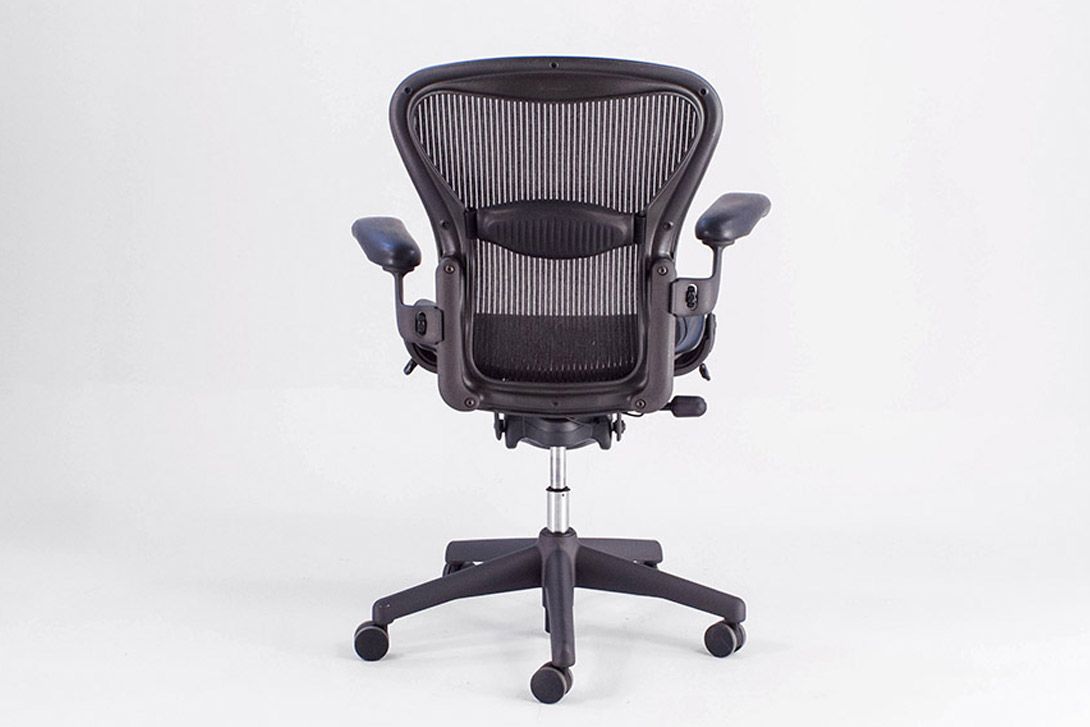 Foto Black Chadwick + Stumpf Aeron Desk Chair by Miller