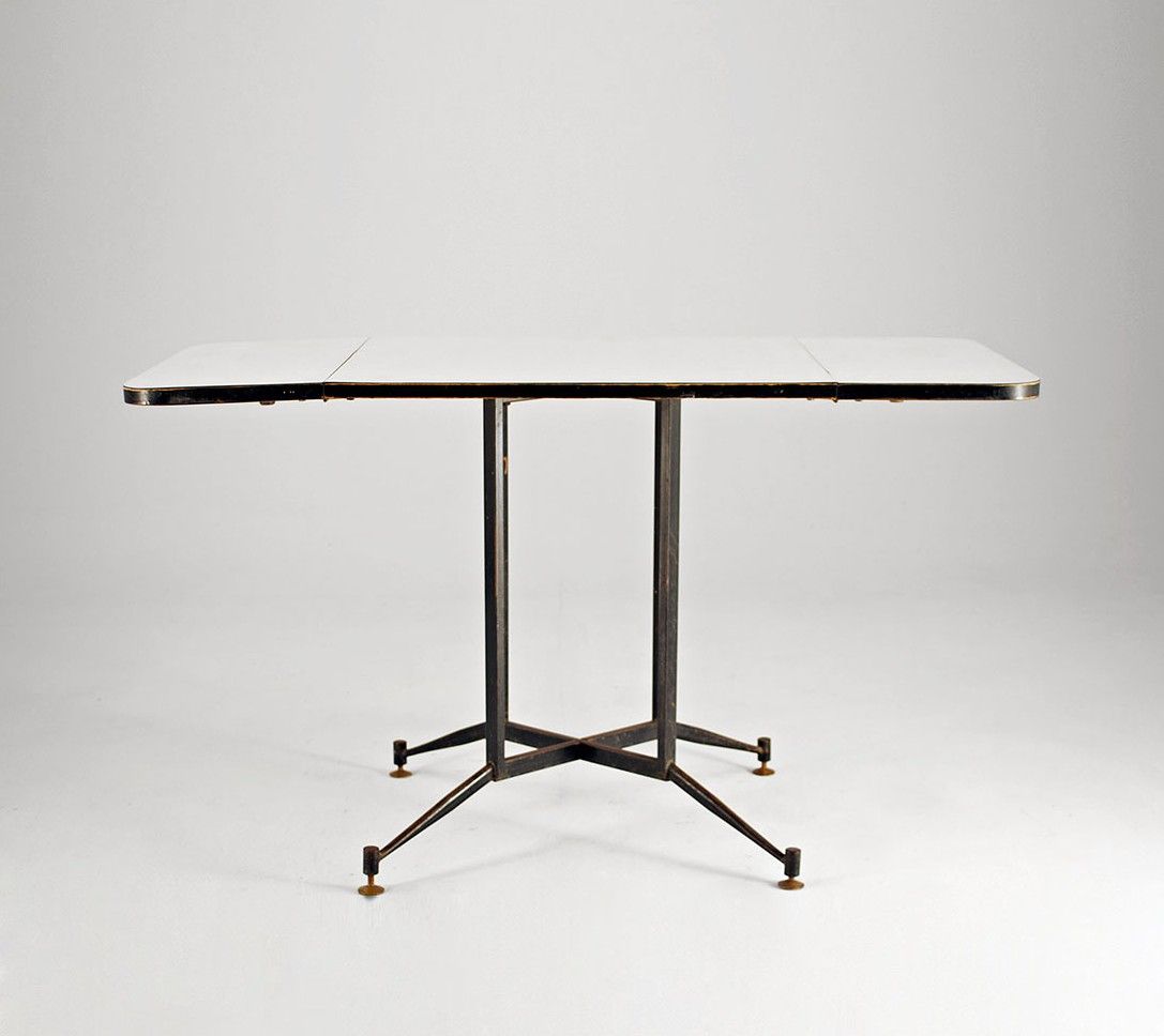 Foto Extendable Italian Black Metal Kitchen Table with White Top h75x70x55