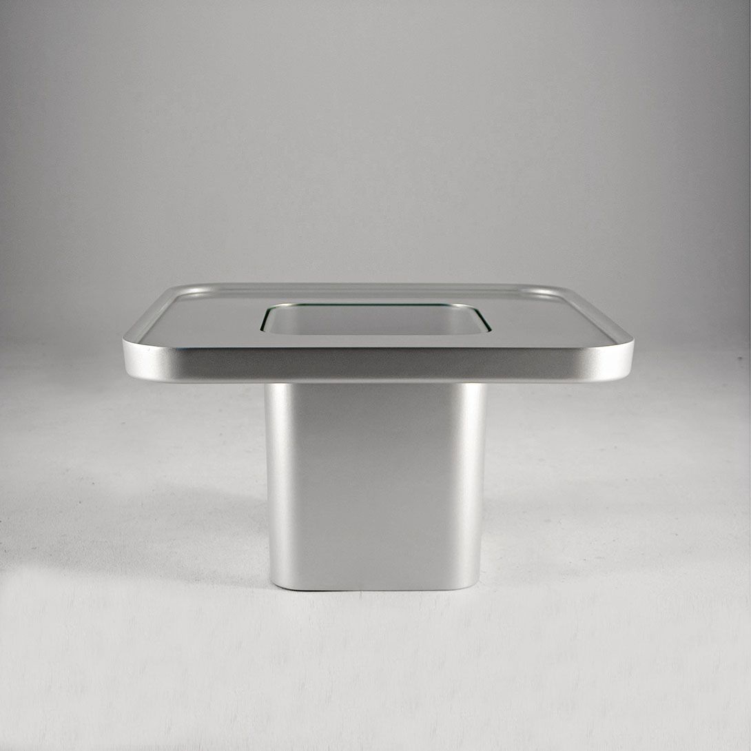 Foto Coffee Table with Bottle Box &#038; Glass GDR 1975 h40x70x70