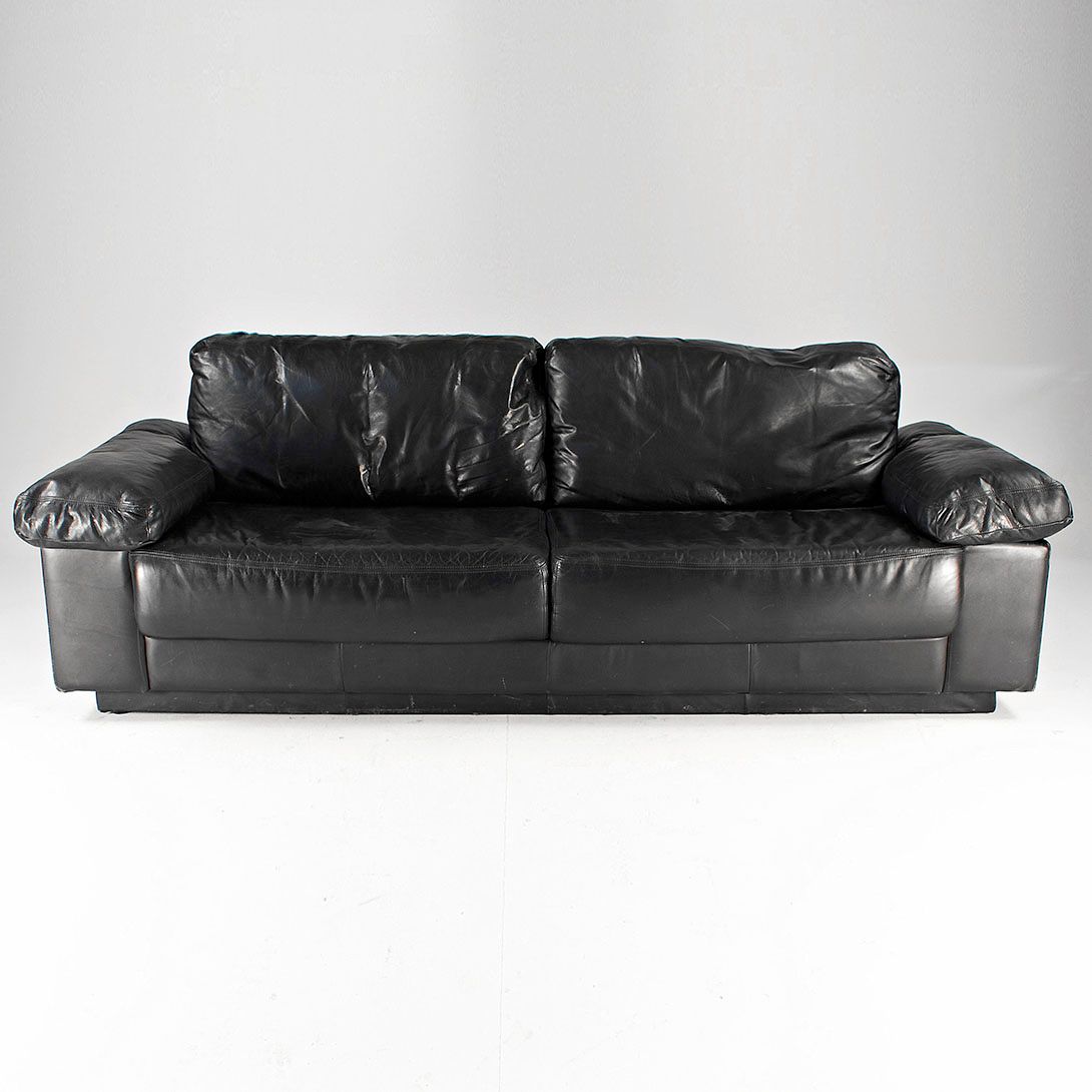 Foto Black Leather Sofa 1985