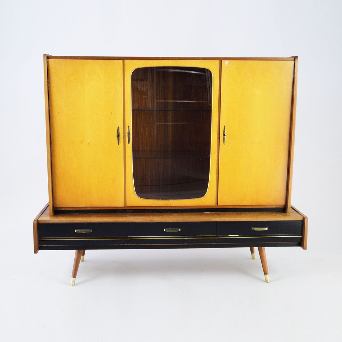 Foto Mid-Century Cabinet