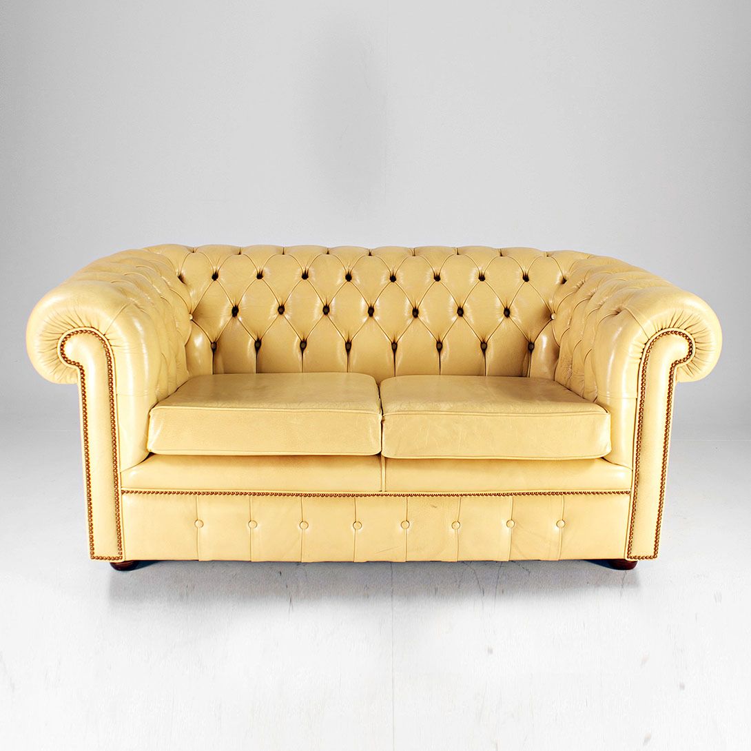 Foto Beige Leather Chesterfield Sofa 1966 h77x170x93