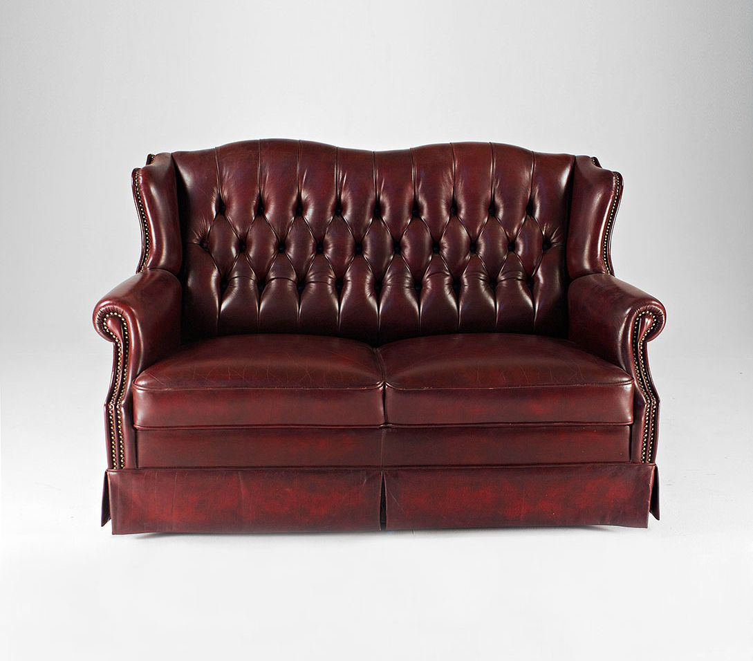Foto Dark Burgundy Chesterfield Sofa 1959 h95x135x80