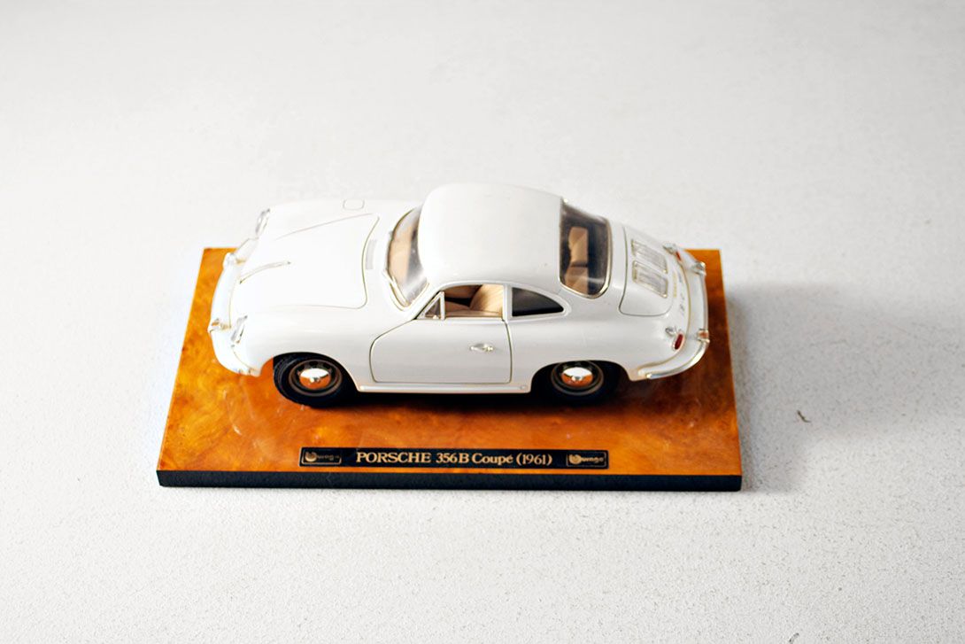 Foto Model Car, Snow White Porsche 356B Coupé