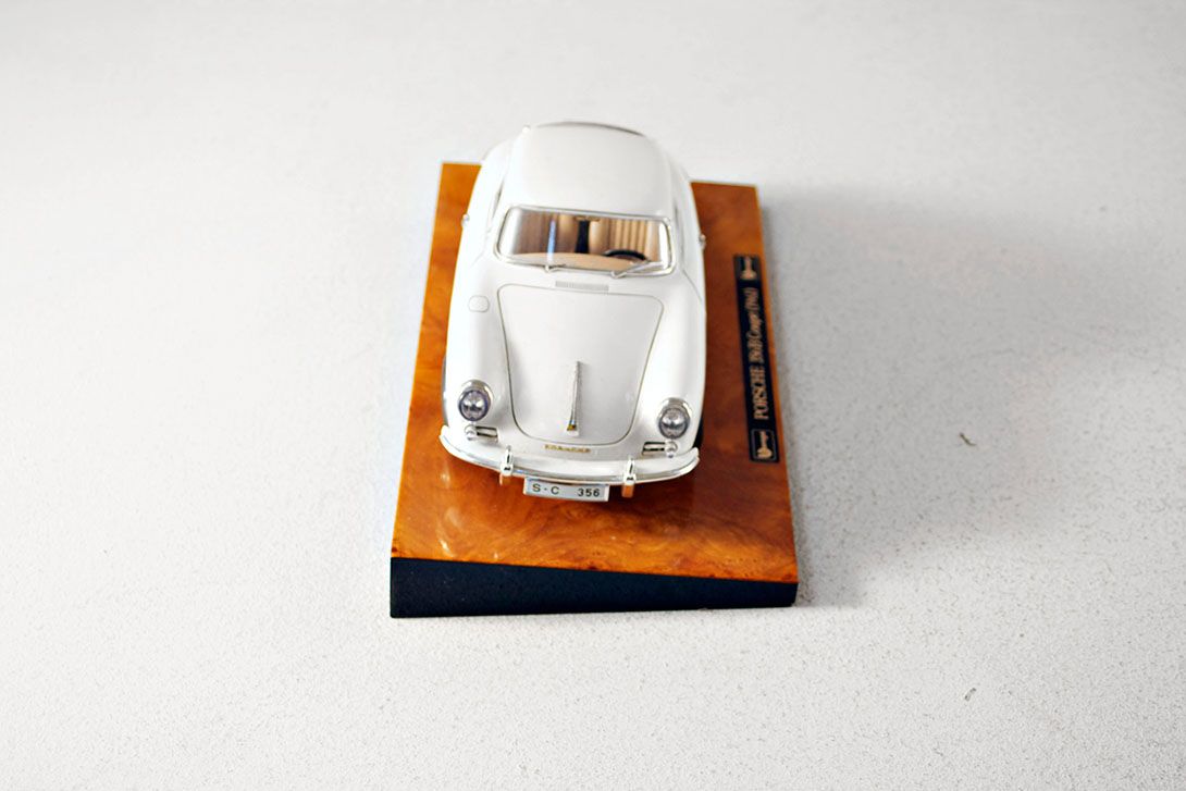 Foto Model Car, Snow White Porsche 356B Coupé