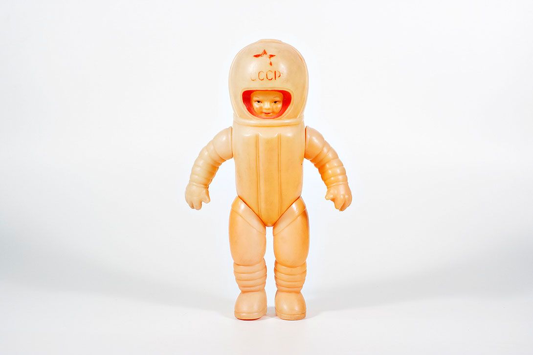 Foto Chubby Plastic Sovjet Cosmonaut Baby 1960’s h30x8