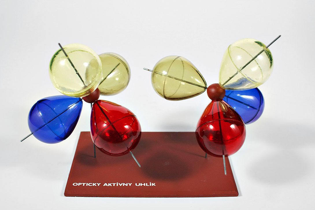 Foto Plastic Chemical Atomic Model, CSSR 1955