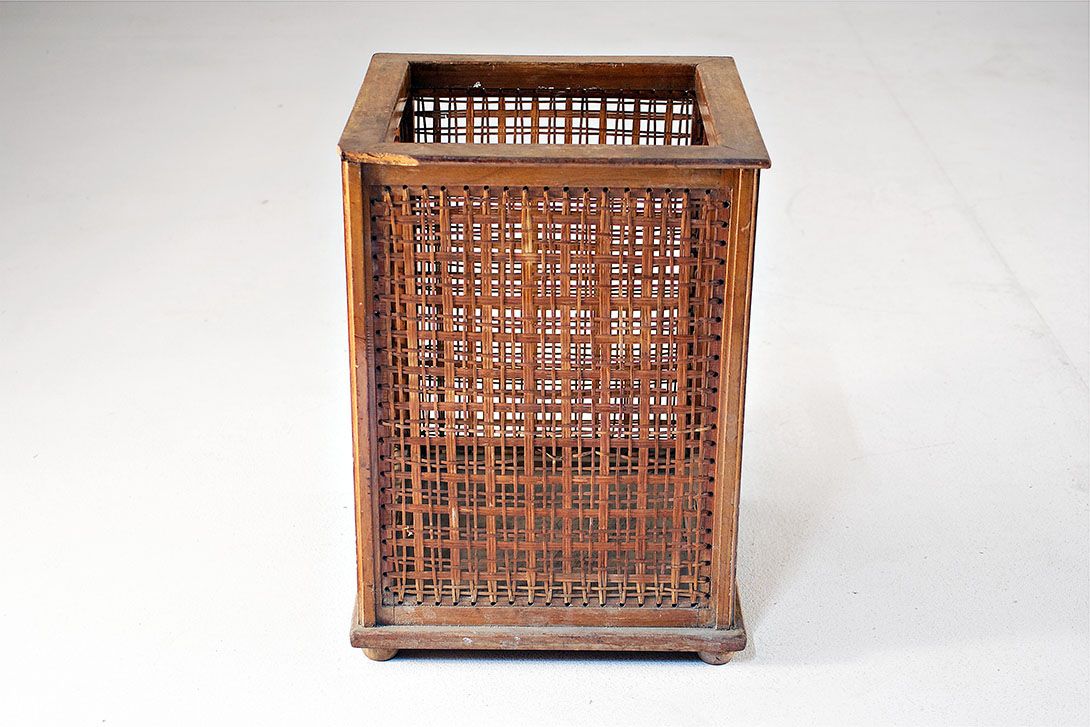 Foto Bauhaus Waste Basket, Woven Wood Wire 1920&#8217;s h55x40