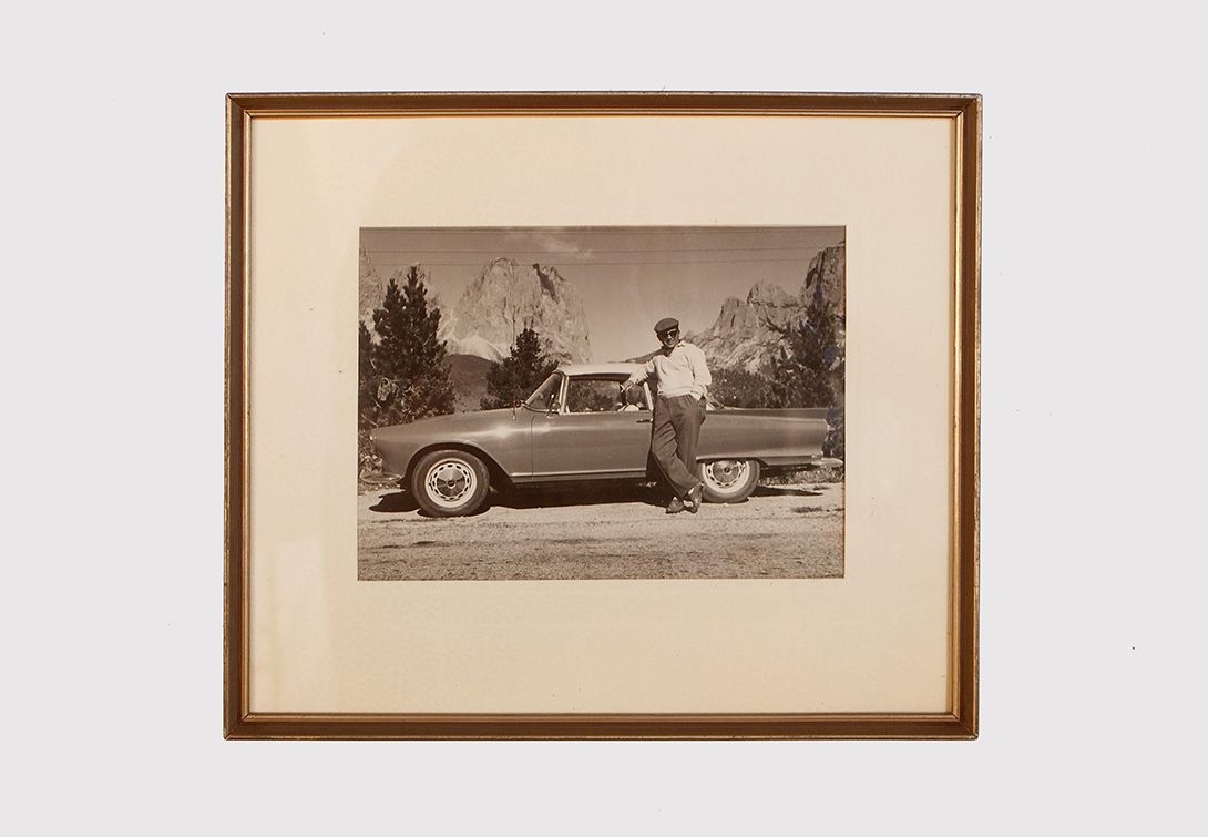 Foto Photography of Man with Car in the Alps 14A16