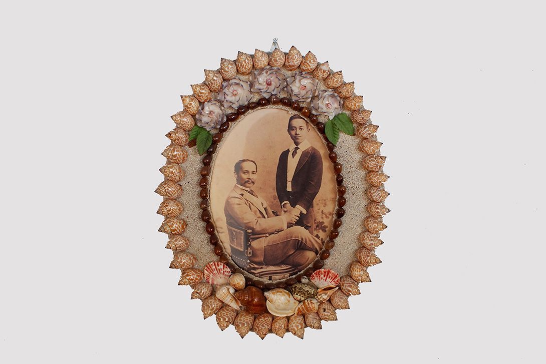 Foto Portrait King of Thailand and his Son in Seashell Frame h42x35 9A4