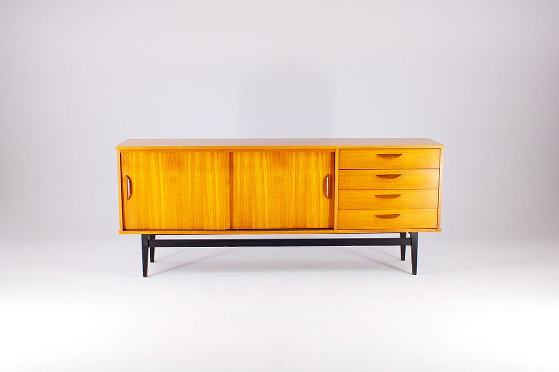 Foto Sideboard Nutwood Sweden 1956 w190