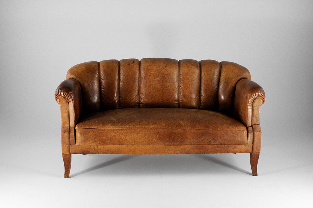 Foto Art Deco Leather Sofa 1923 h90x170x76 //