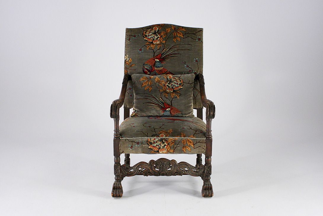 Foto Armchair with Birds on Velvet an Cushion Spreewald 1900