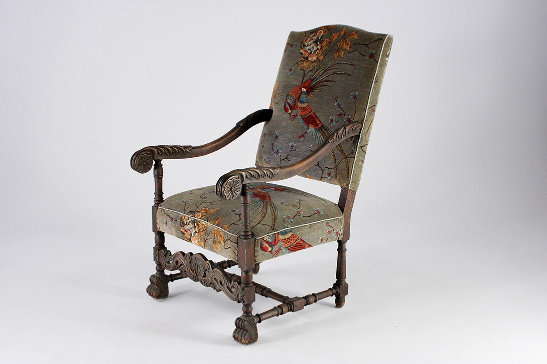 Foto Armchair with Birds on Velvet an Cushion Spreewald 1900