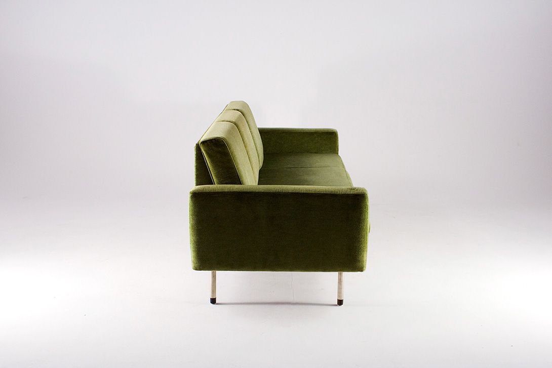 Foto Knoll Sofa Green Velvet 1968