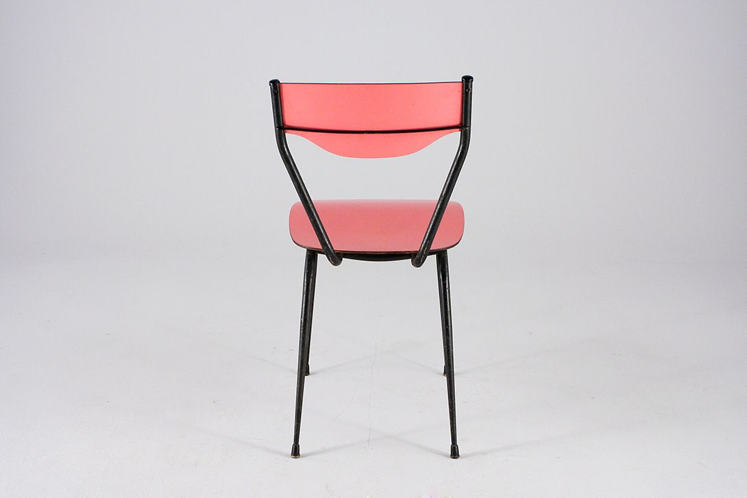 Foto Italian Flamingo Red Kitchen Chair With Shiny Balck Metal Frame 1954