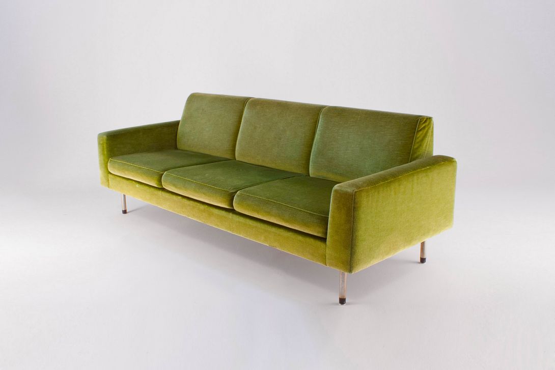 Foto Knoll Sofa Green Velvet 1968