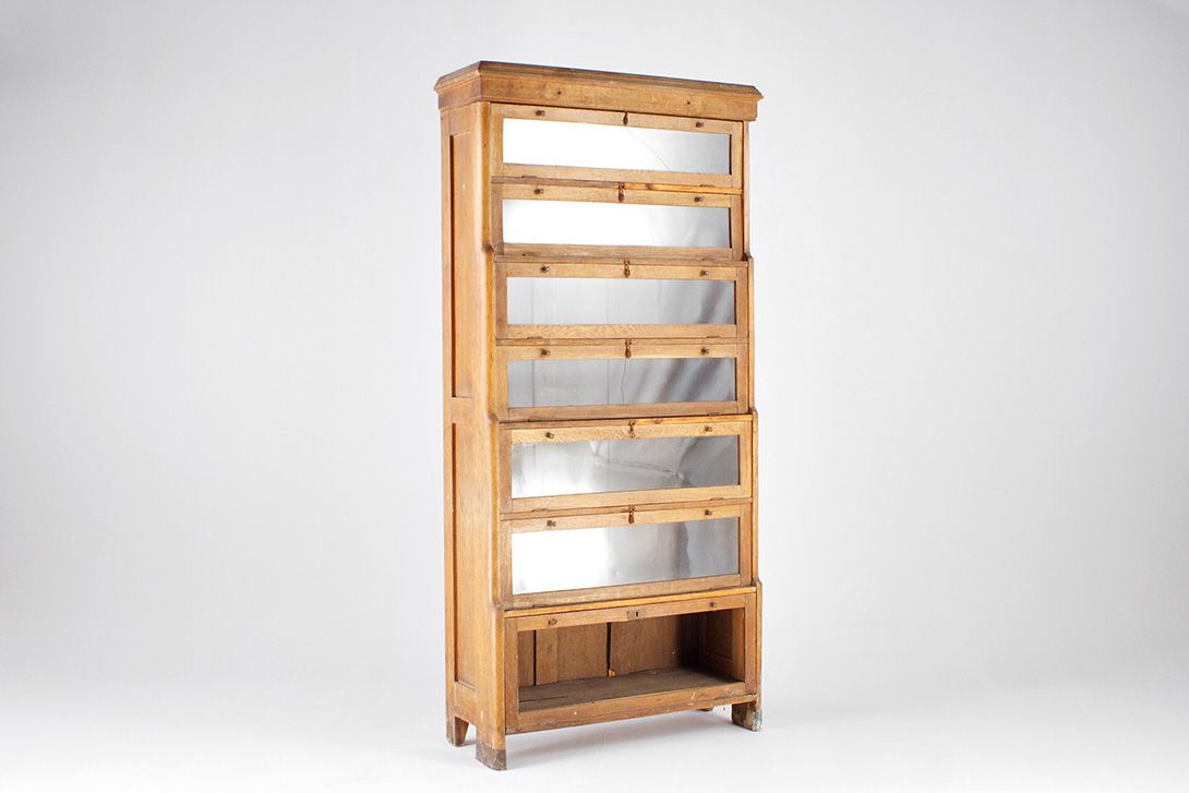 Foto Antique Wooden Bookcase Glass Doors 1892