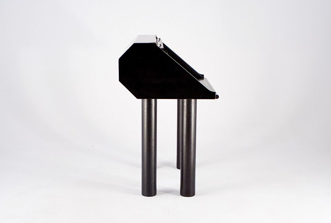 Foto Fall Front Desk Memphis h100x62x86