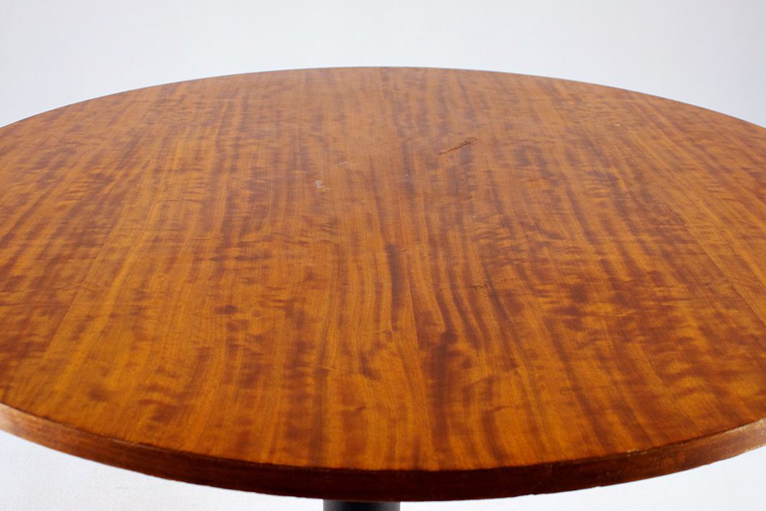 Foto Mid-Century Round Table h82x120