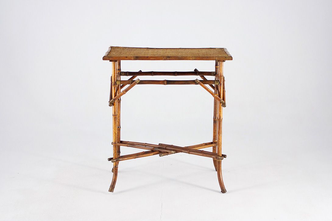 Foto Delicate Bamboo Side Table h72x70x41