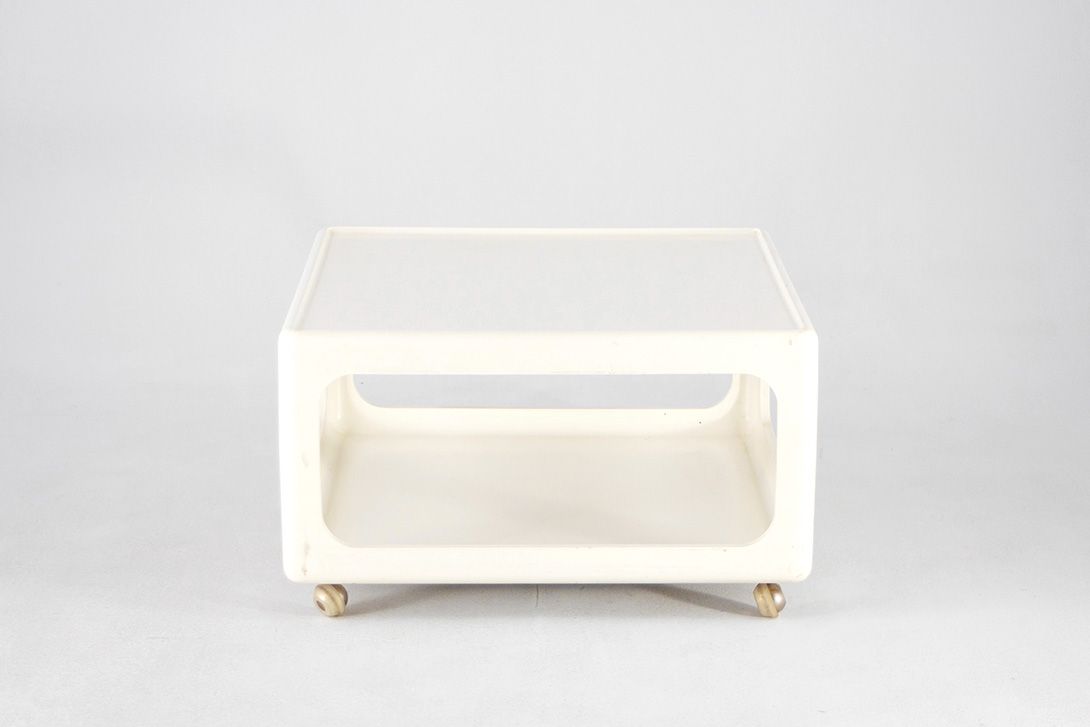 Foto White GDR Plastic Coffee Table h42x72