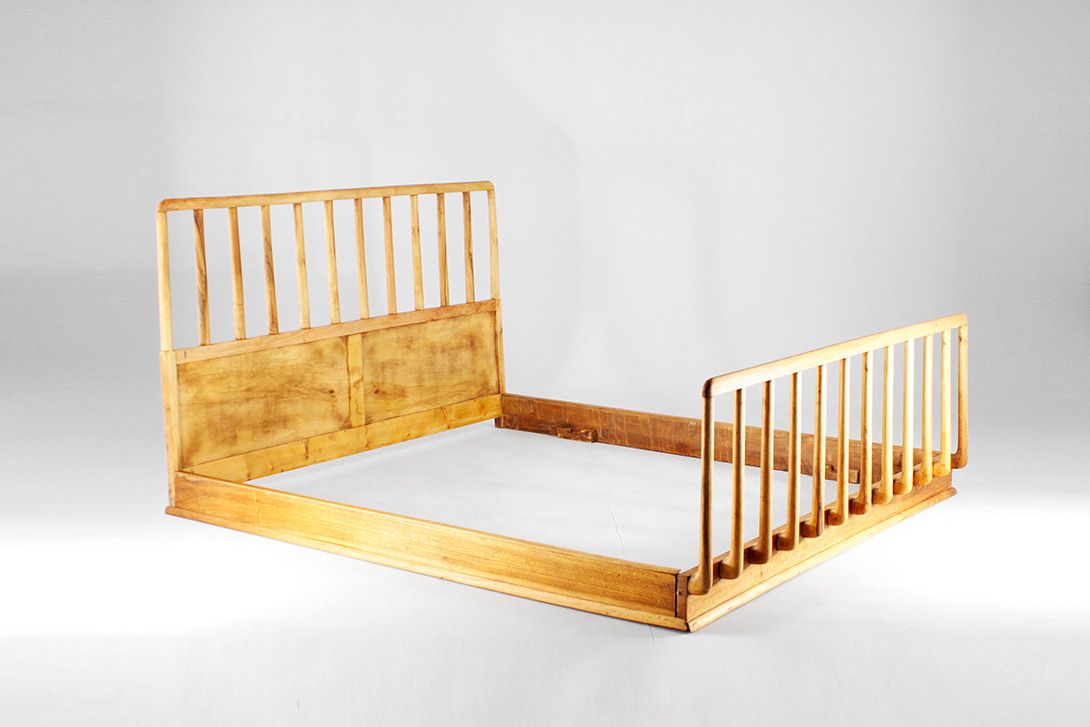 Foto Wooden Twin Bed 180cm