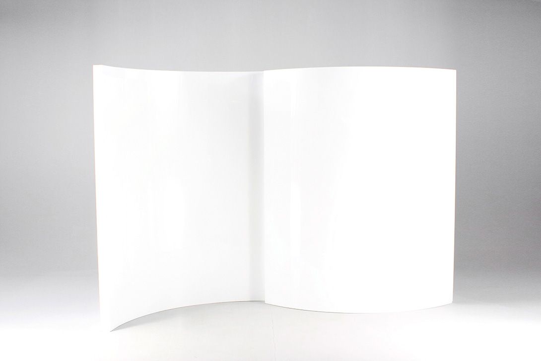 Foto Small Radial Room Divider White Acryl 160cm //