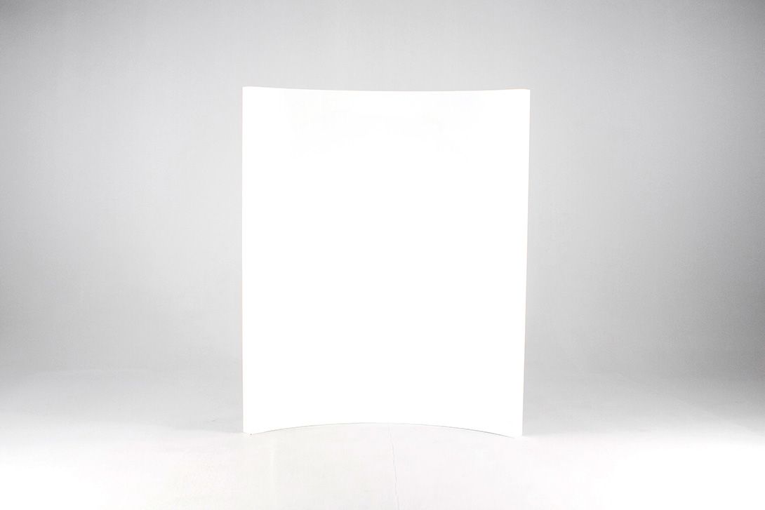 Foto Small Radial Room Divider White Acryl 160cm //