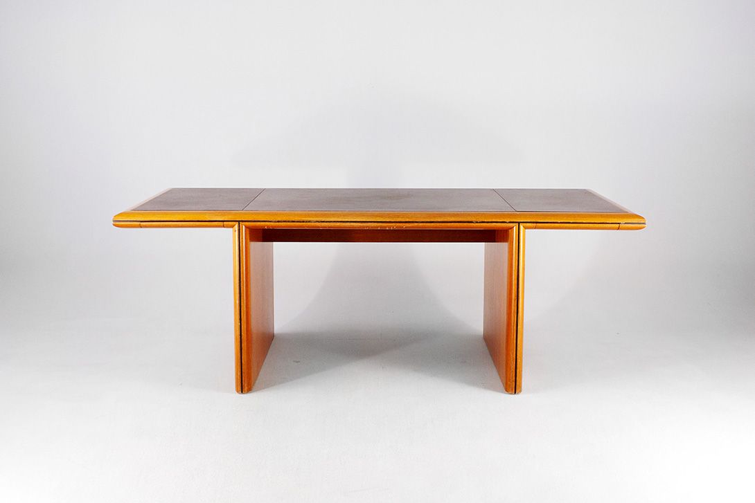 Foto Postmodern Cherry Wood Desk Italy 1982 h74x210x100