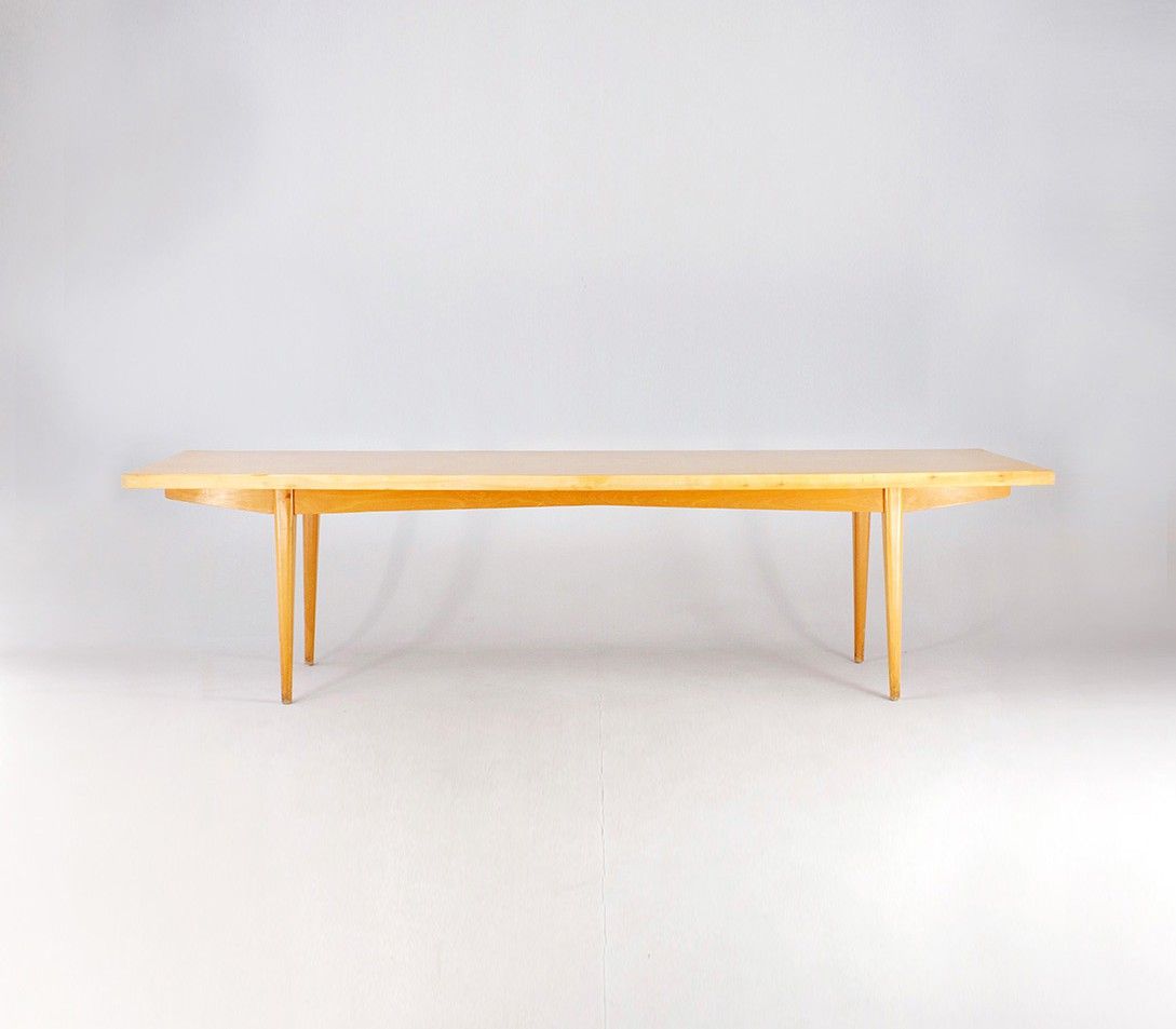 Foto Very Long Beechwood Dining Table 1955 h79x300x90 //