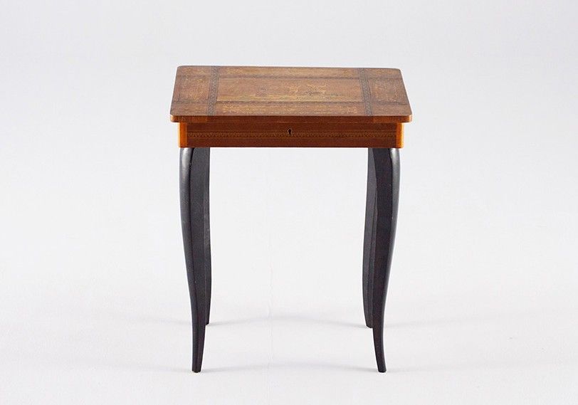 Foto Side Table Music Box h44x36x26