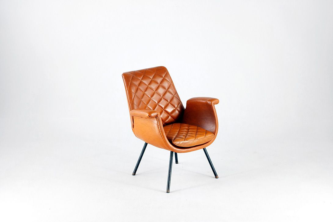 Foto Sky Leather Armchair 1956 //