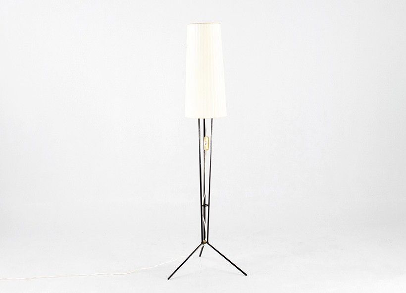 Foto Floor Lamp Modern Wire Statics with White Plissé Shade France 1955 h135