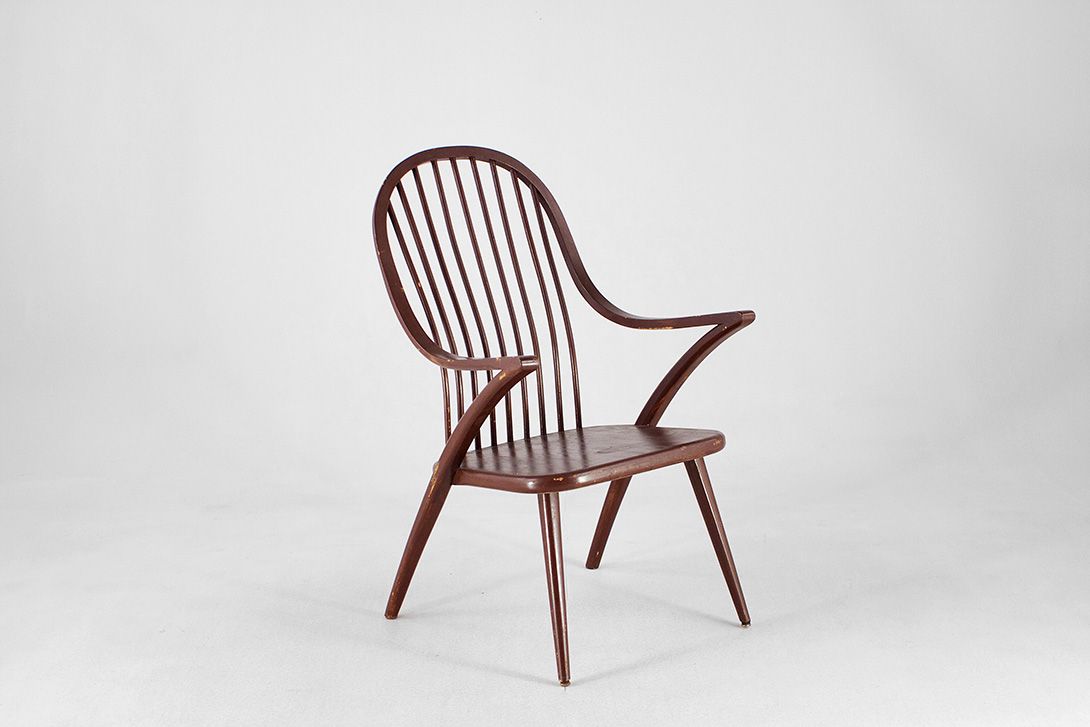 Foto Wooden Armchair England 1923