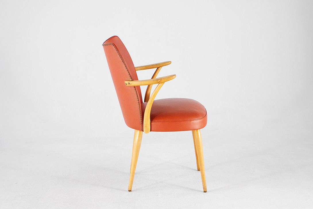 Foto Red Sky Leather Armchair 1955