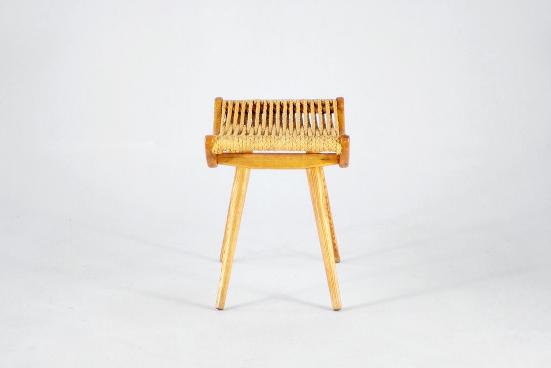 Foto Mid Century Stool with Roped Upholstery Bohemia 1925