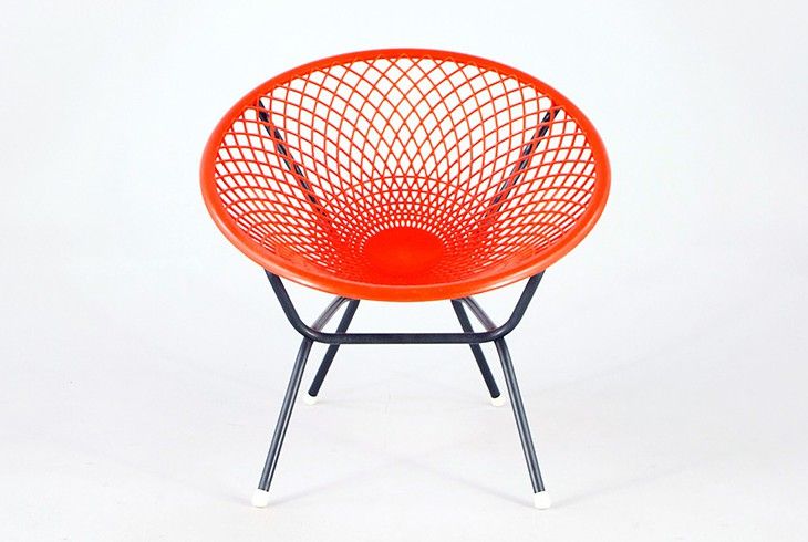 Foto French Garden Plastic Lounge Chair Red