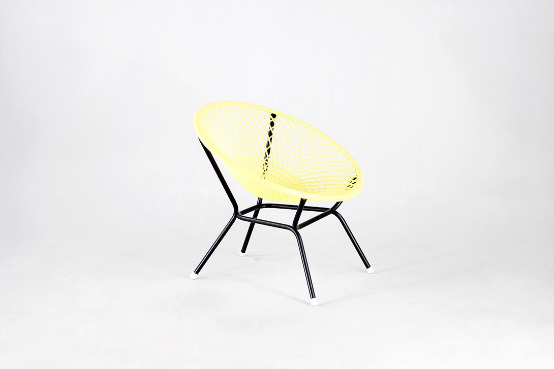 Foto French Garden Plastic Lounge Chair Yellow
