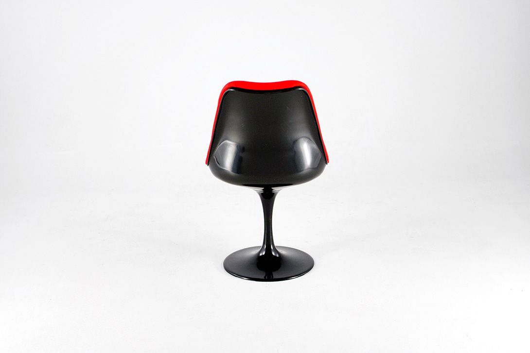 Foto Red Saarinen Tulip Chair, Fully Upholstered, 1978