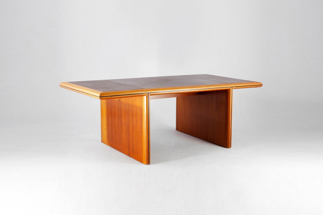 Foto Postmodern Cherry Wood Desk Italy 1982 h74x210x100
