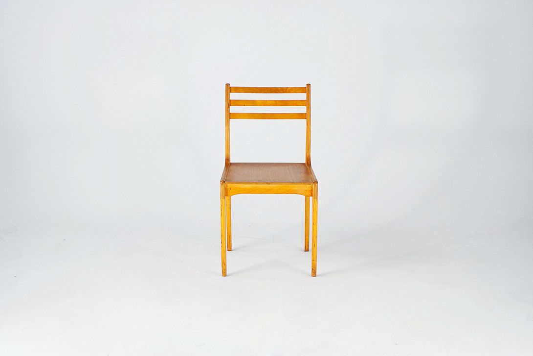 Foto Rustic Wooden Chair 1970