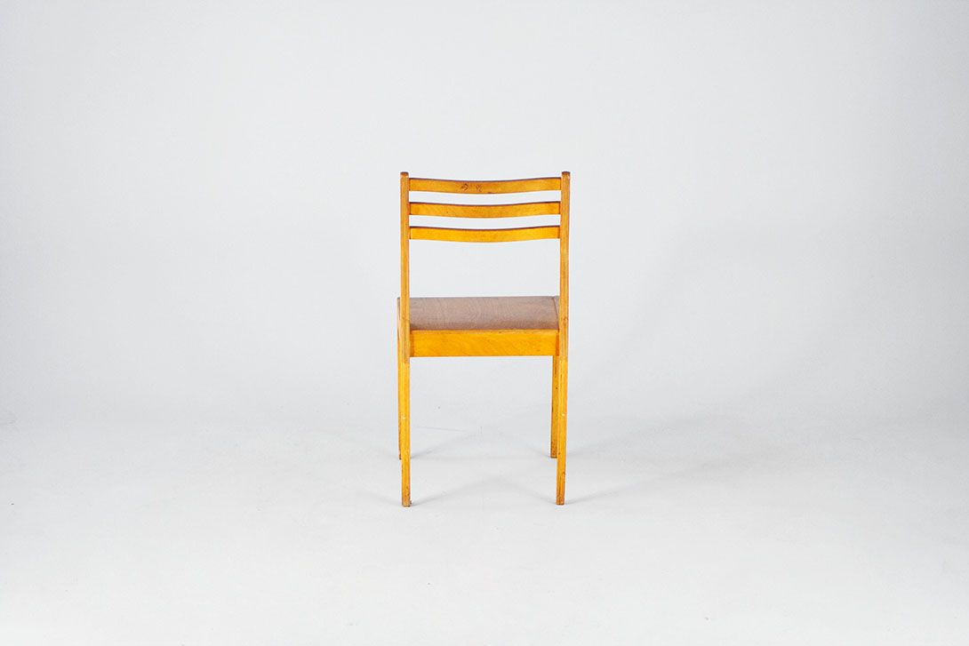Foto Rustic Wooden Chair 1970