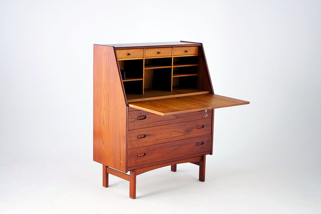 Foto Dyrlund Secretary Desk 1964