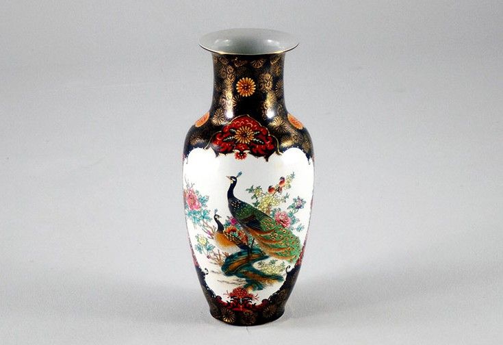 Foto Exceptional Chinese Table Vase, Black Ground with two Peacocks h46x23