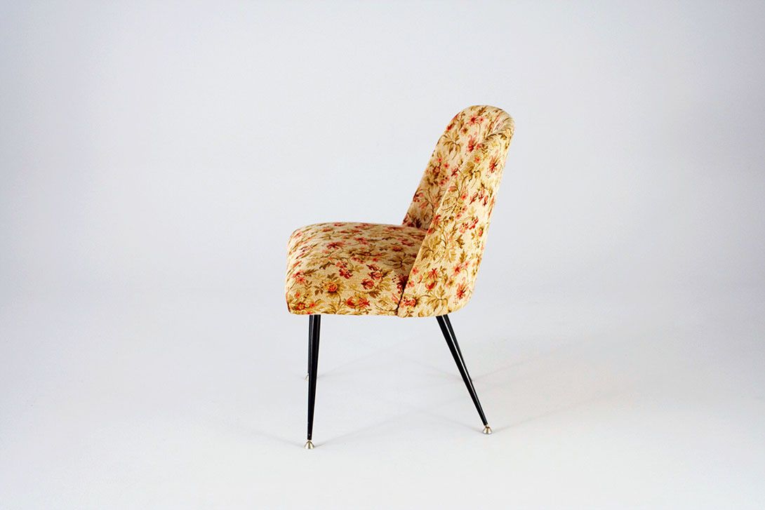Foto Cocktail Chair with Flowers GDR 1955