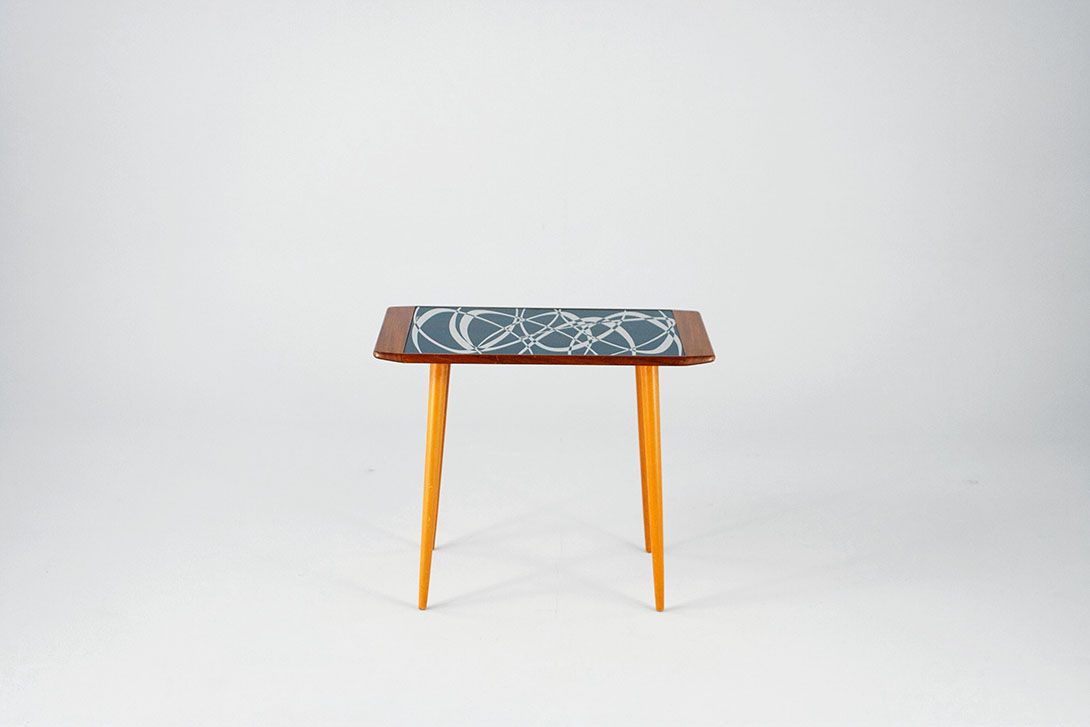 Foto Mid-Century Side Table h50x36x61