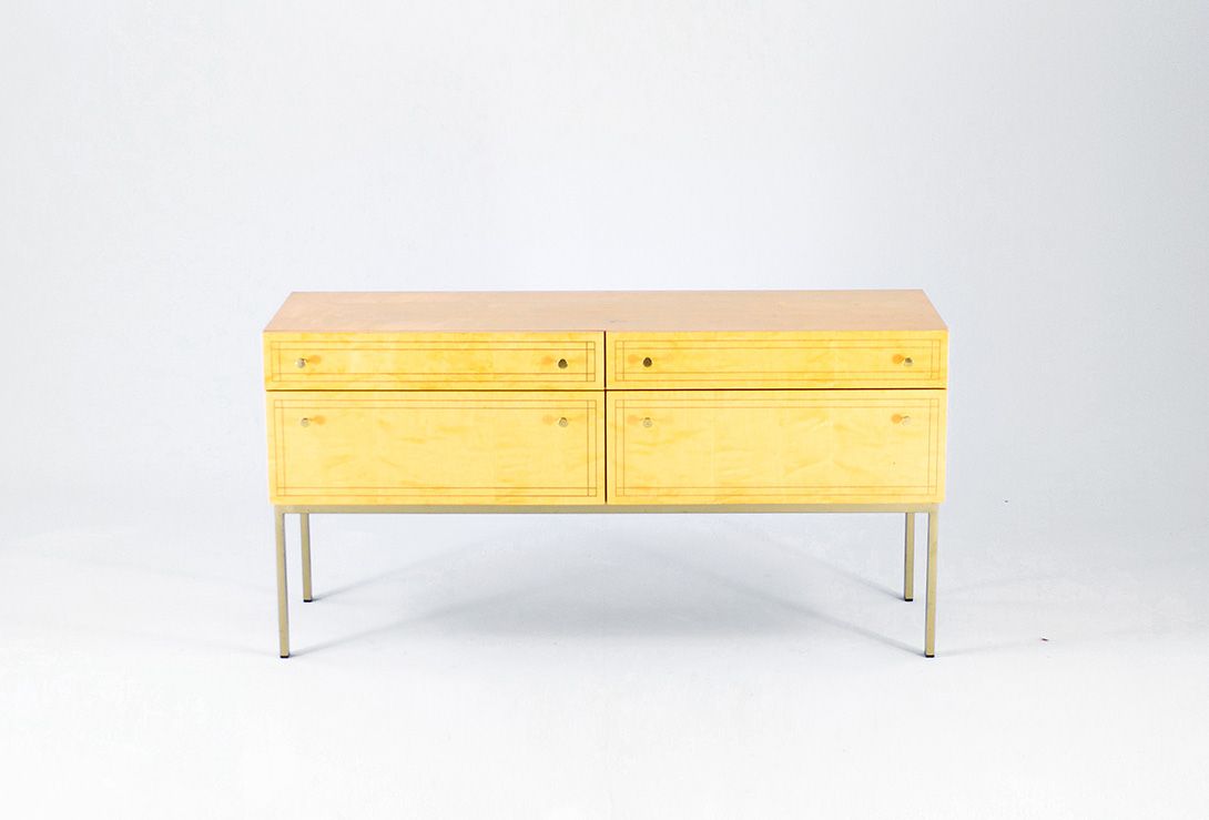 Foto Classic Modern Inlaid Lowboard Sweden 1961 w117