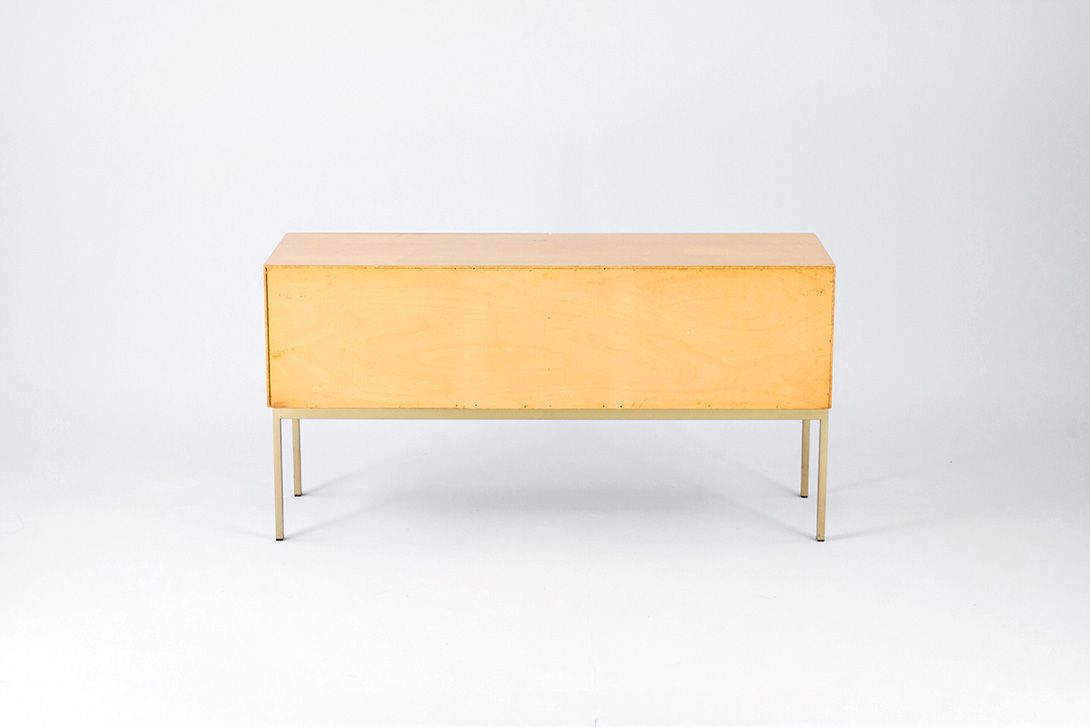 Foto Classic Modern Inlaid Lowboard Sweden 1961 w117