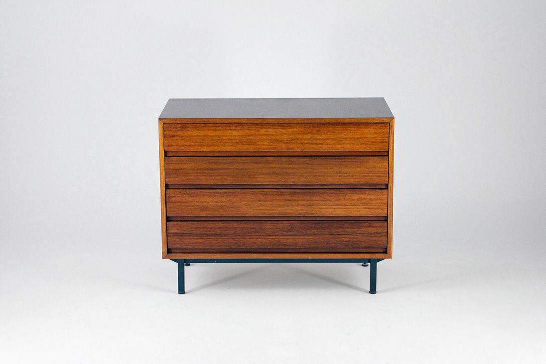 Foto Small Sideboard with Shutters Rosewood Germany 1960 w90